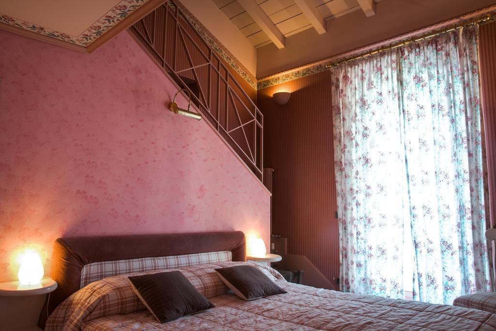 Hotel Colonne Varese Bagian luar foto